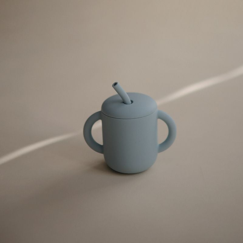 Mushie Training Straw Cup - Siliconen Drinkbeker met rietje - Powder Blue